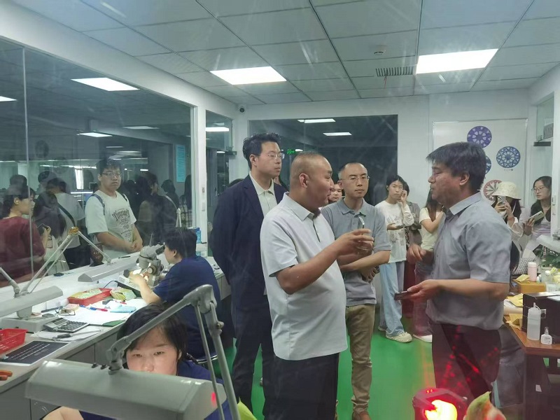 走访调研.jpg