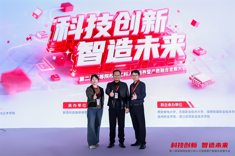 0450a1aa3a320f202f486c3171f884d.jpg 0450a1aa3a320f202f486c3171f884d.jpg